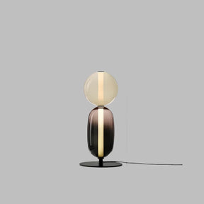 Design vloerlamp met kleurdetails