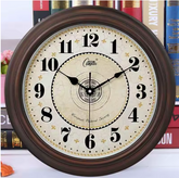 High-quality vintage wall clock – decorative &amp; functional