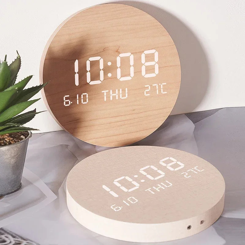 Digitale LED-Wanduhr mit Temperaturanzeige