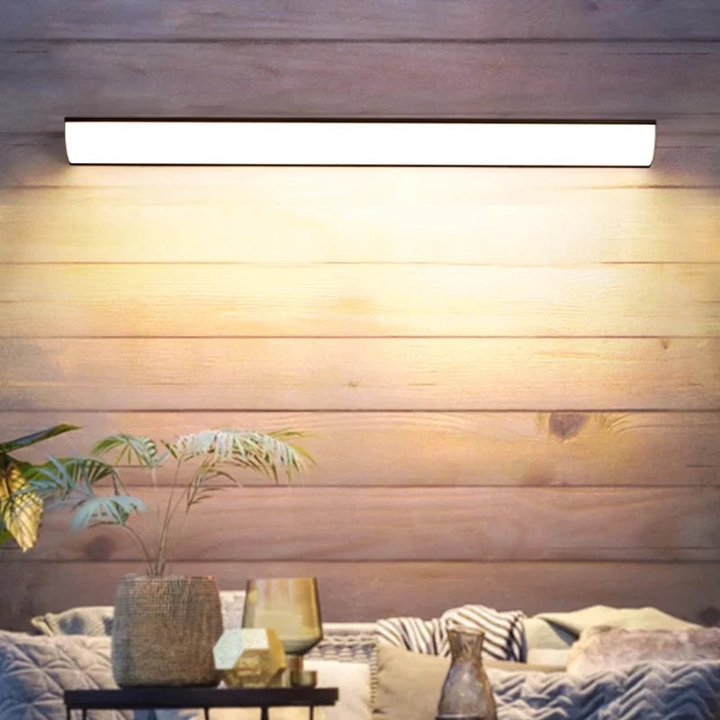 Moderne LED Außenwandleuchte