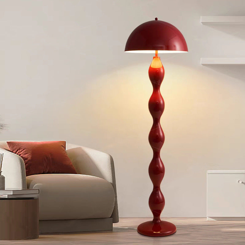 Nordische LED-Stehlampe – Stilvolle & gemütliche Beleuchtung