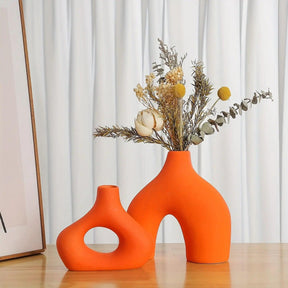 Minimalist Nordic ceramic vase 