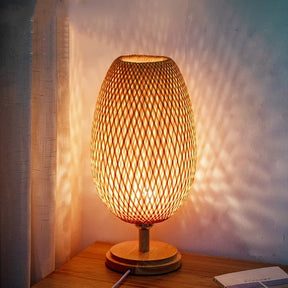 Vintage Bambuslampe – Nachhaltige Tischleuchte im Natur-Look