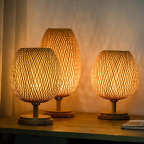Vintage Bambuslampe – Nachhaltige Tischleuchte im Natur-Look