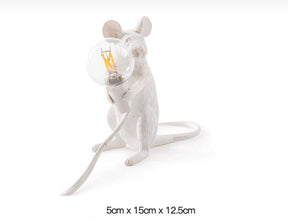 The Curious Explorer – A Playful Mouse Lamp