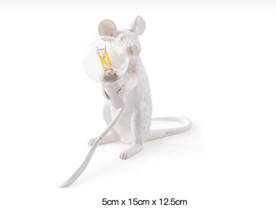 The Curious Explorer – A Playful Mouse Lamp