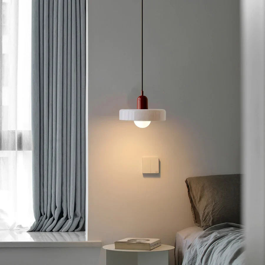 Transparante hanglamp in Scandinavische stijl