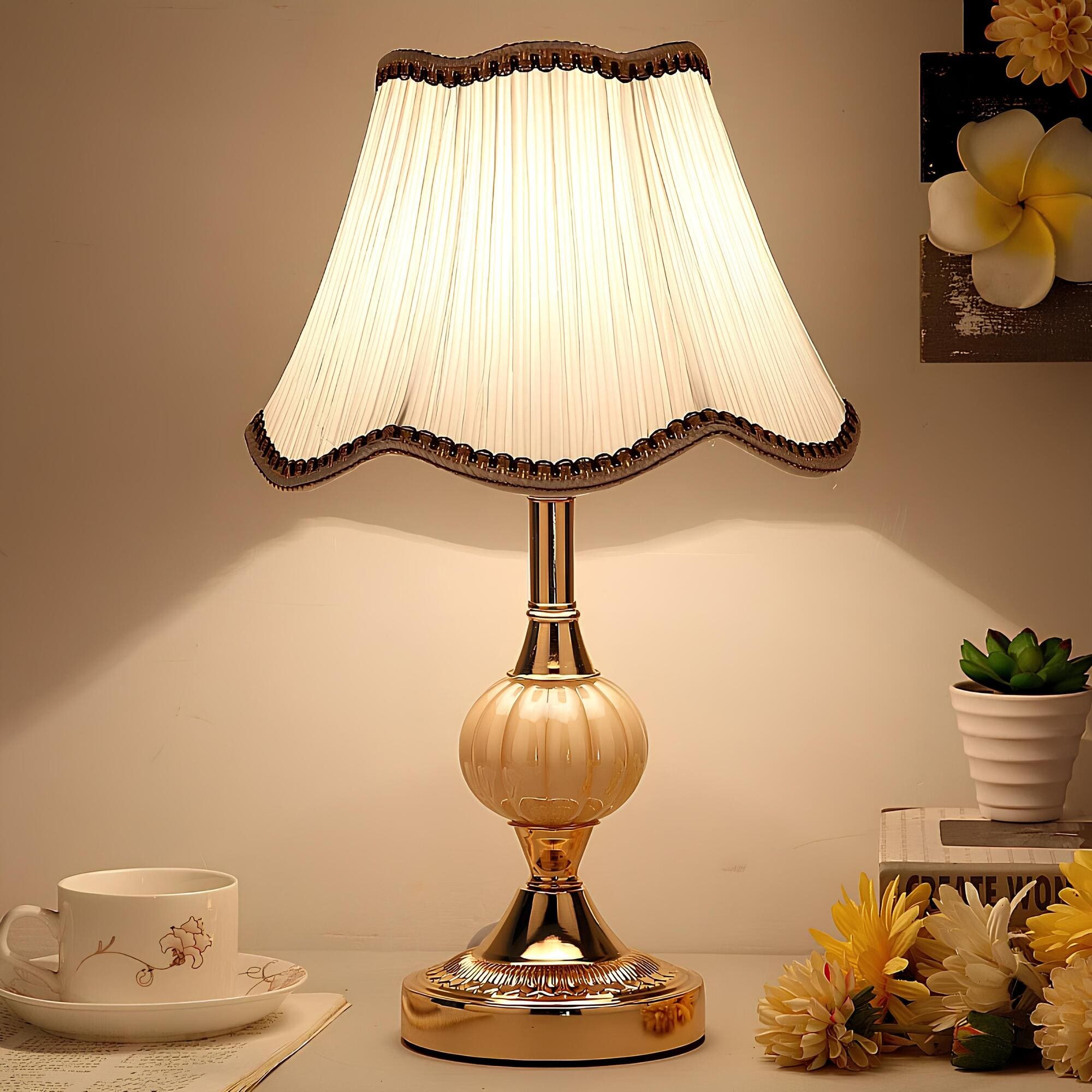 TimelessNordik – Retro-Tischlampe mit skandinavischem Charme-Aster Selection