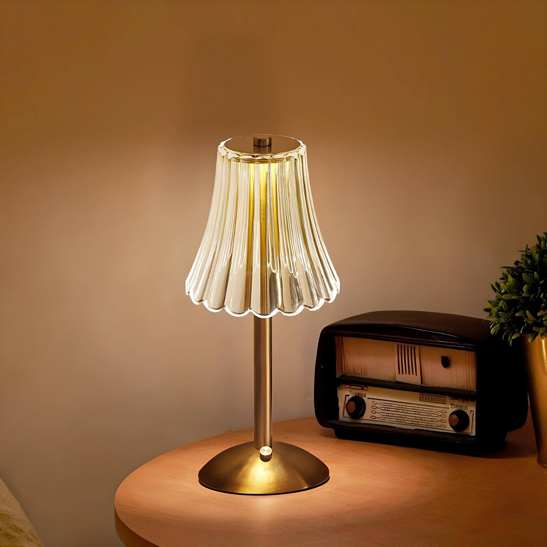 Chique LED-tafellamp met retro-design voor elegante verlichting